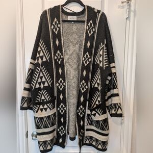 Miss Me Black & Cream Aztec Tribal Long Open Cardigan Sweater Pockets